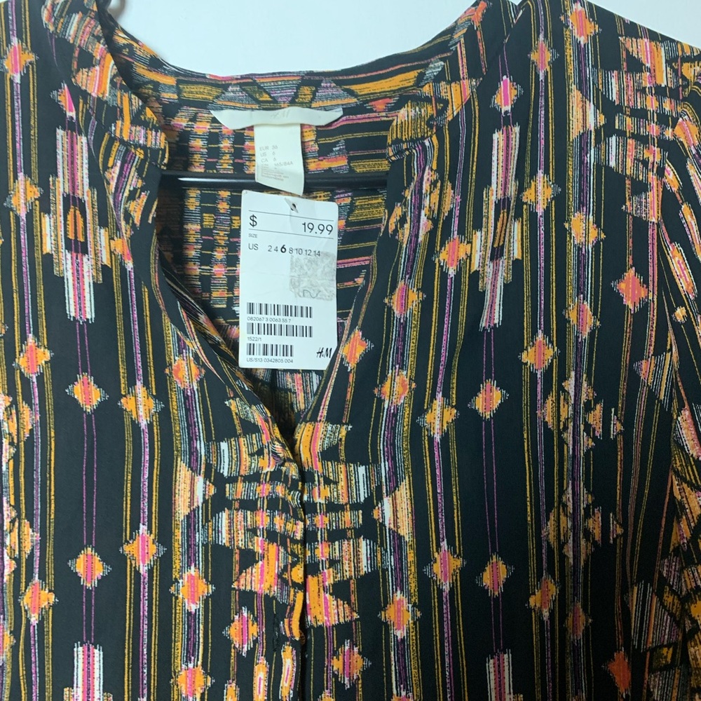 H&M dark geometric blouse